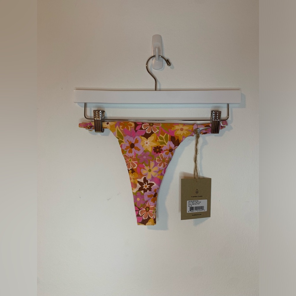 NWT STONE FOX ISLE BIKINI BOTTOM - RETRO POP